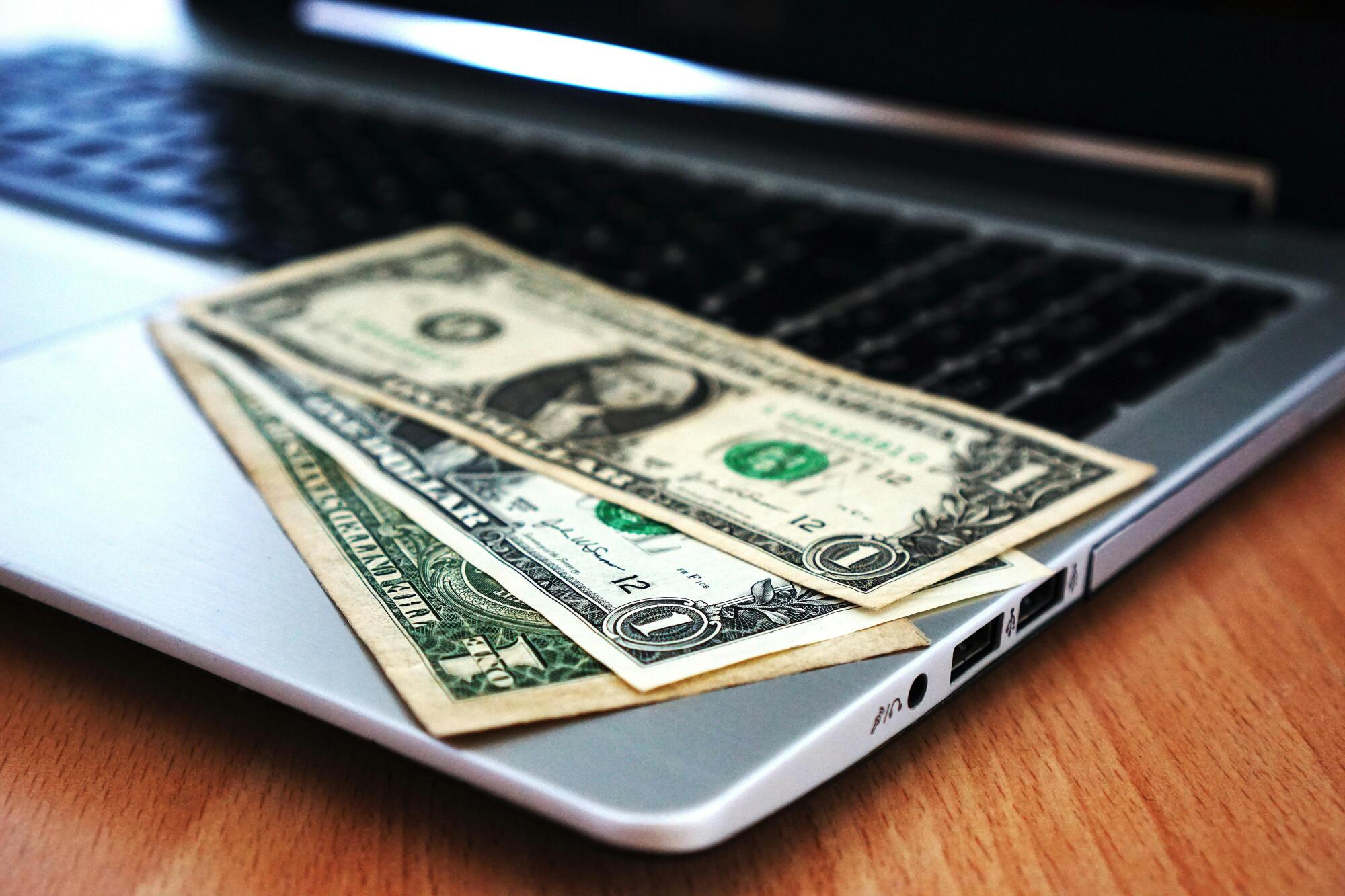 What's the Best Way to Collect Rent? Efficient Rent Collection Methods for Houston, TX Landlords